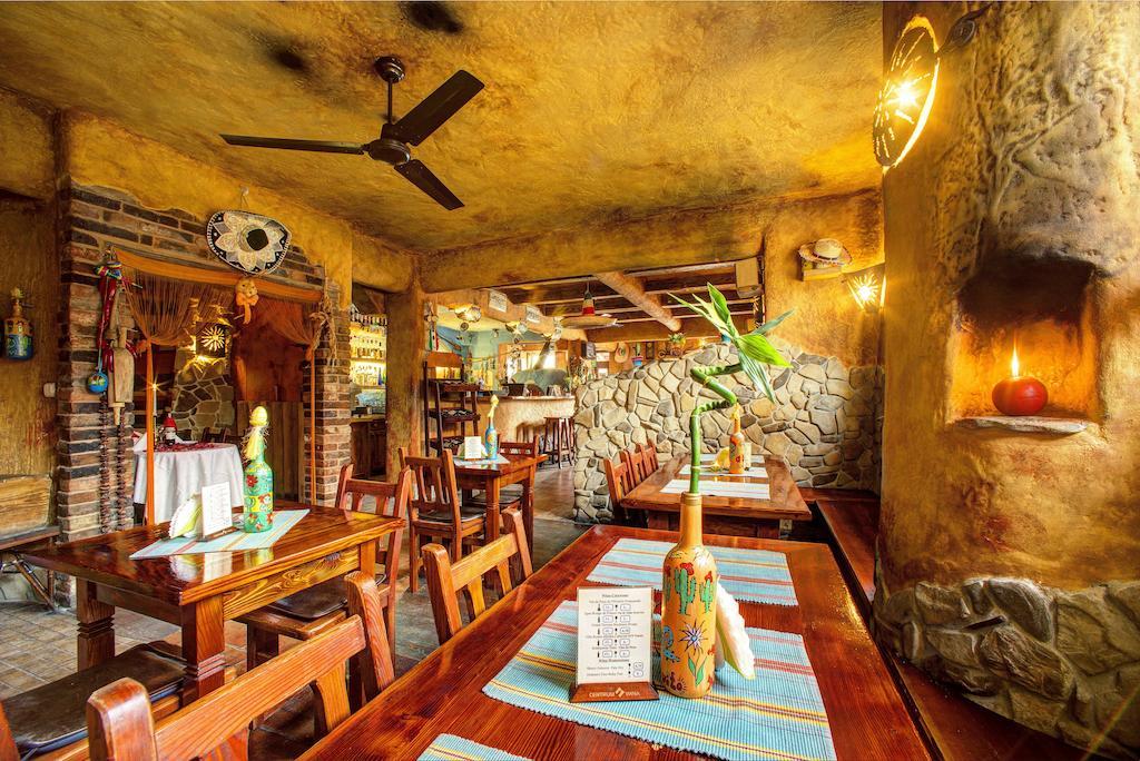 Xavito Bed & Breakfast Sanok Dış mekan fotoğraf