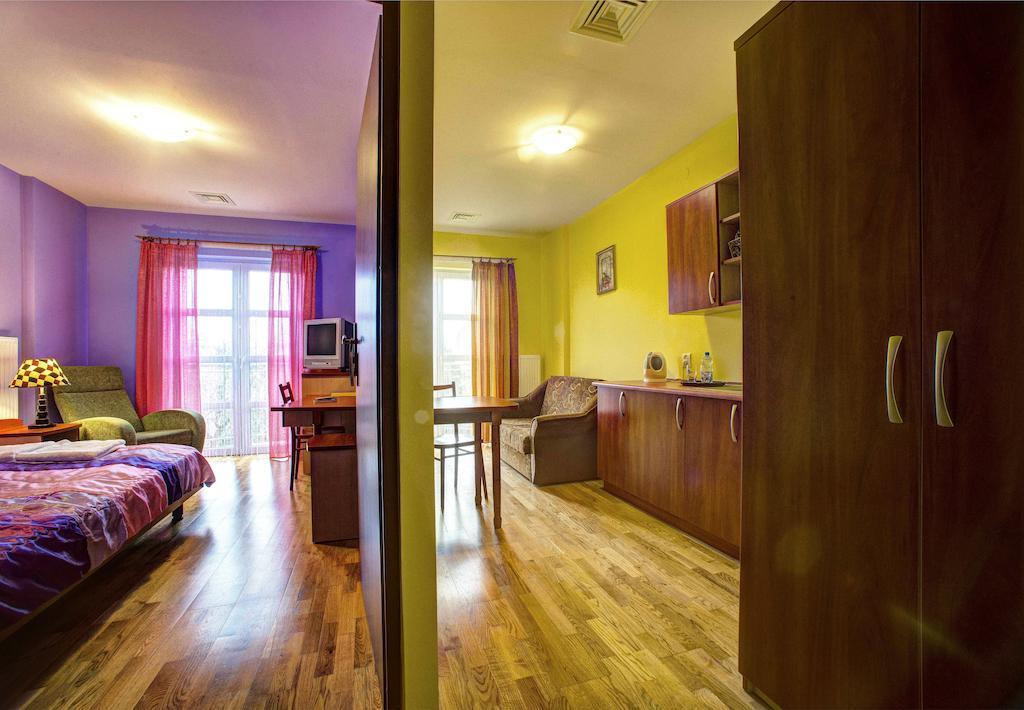 Xavito Bed & Breakfast Sanok Oda fotoğraf