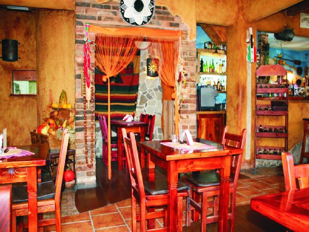 Xavito Bed & Breakfast Sanok Dış mekan fotoğraf